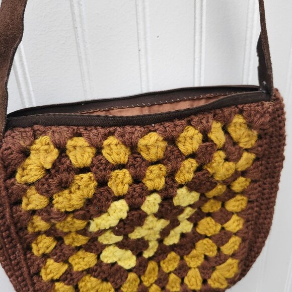 Vintage 1970's Handmade Brown & Yellow Crochet Purse with Leather Strap - Picture 8 of 16